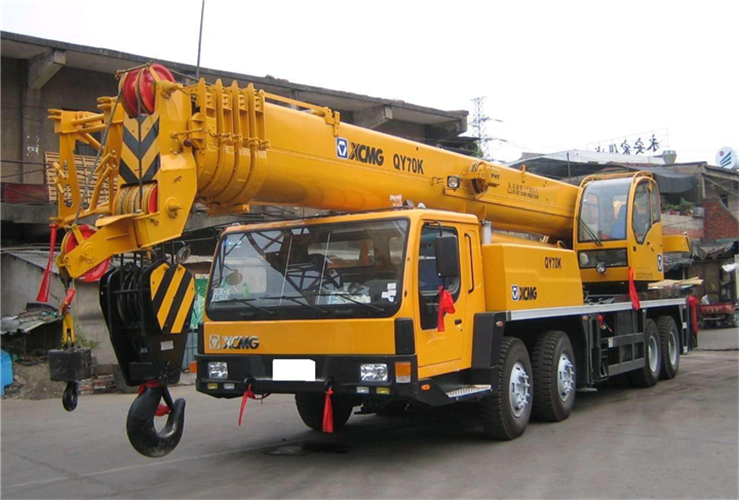 东明县吊车出租选择重点