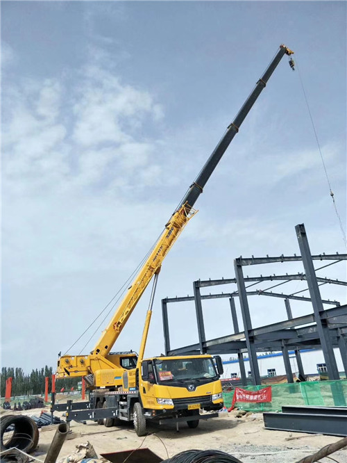 东明县超高层建筑钢结构吊装案例